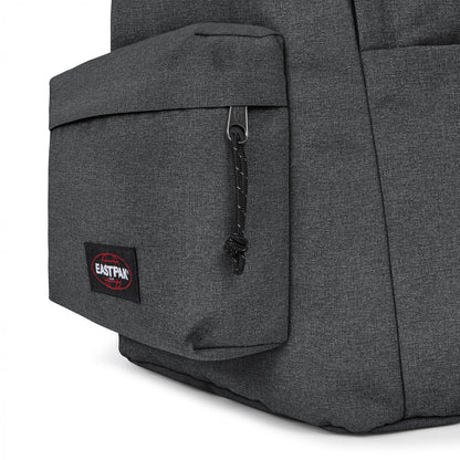 Eastpak Day Office Rucksack aus schwarzem Denim