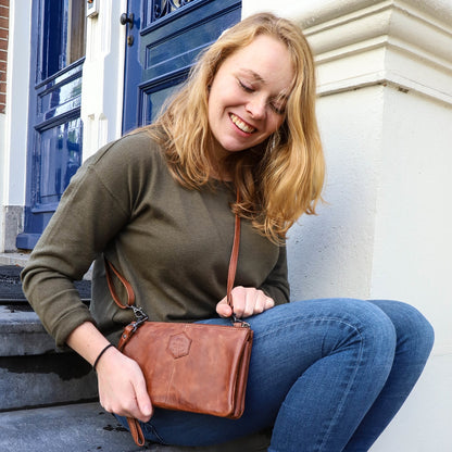Bear Design Cow Lavato Clutch zwart