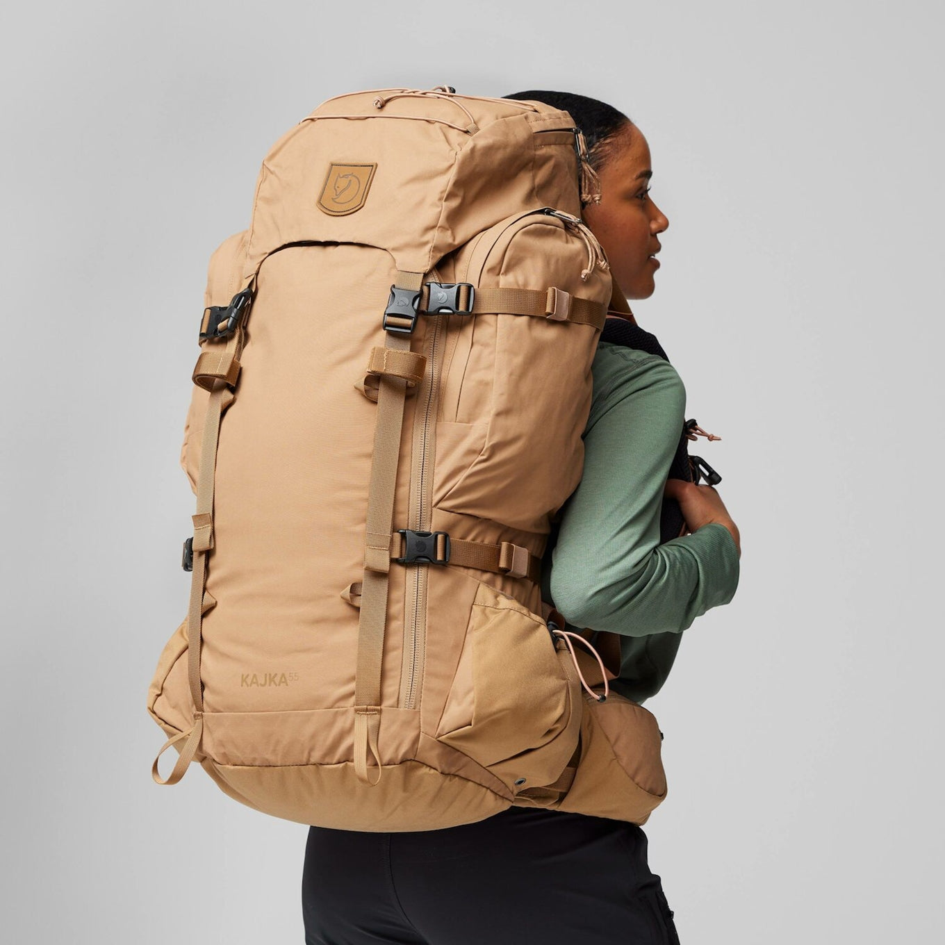 Fjallraven Kajka 55 S/M khakifarbener Staubrucksack