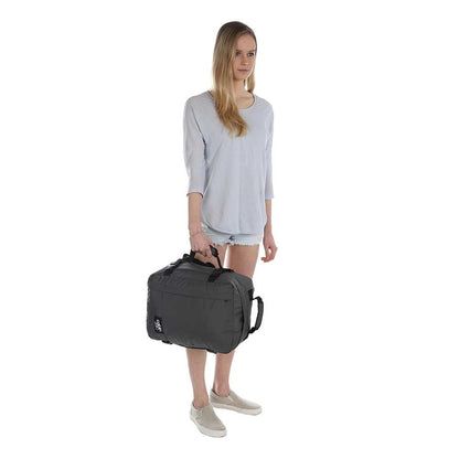 CabinZero Classic 28L Ultra Light Cabin Bag original graue Wochenendtasche