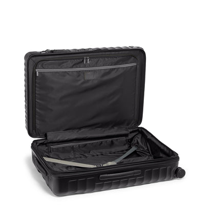 Tumi 19 Degree Ext Trip EXP 4 Whl P/C black texture Hard Case