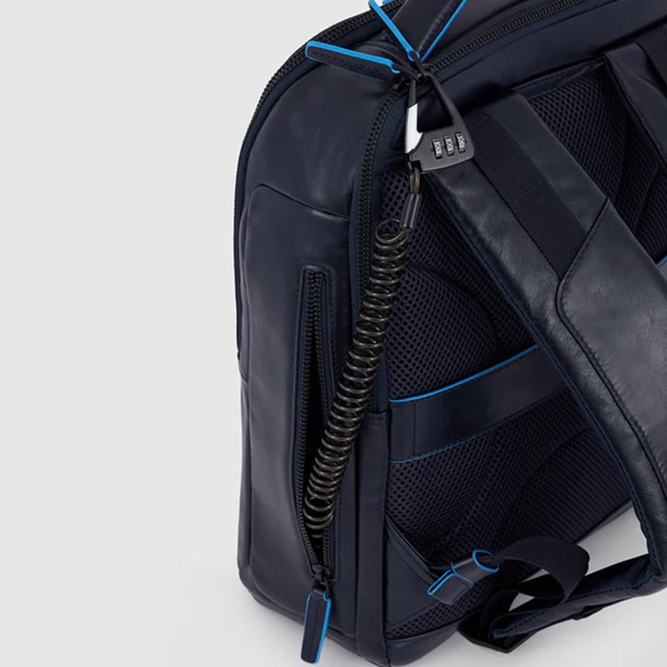 Piquadro Blue Square Revamp Laptop Rucksack schwarzer Rucksack